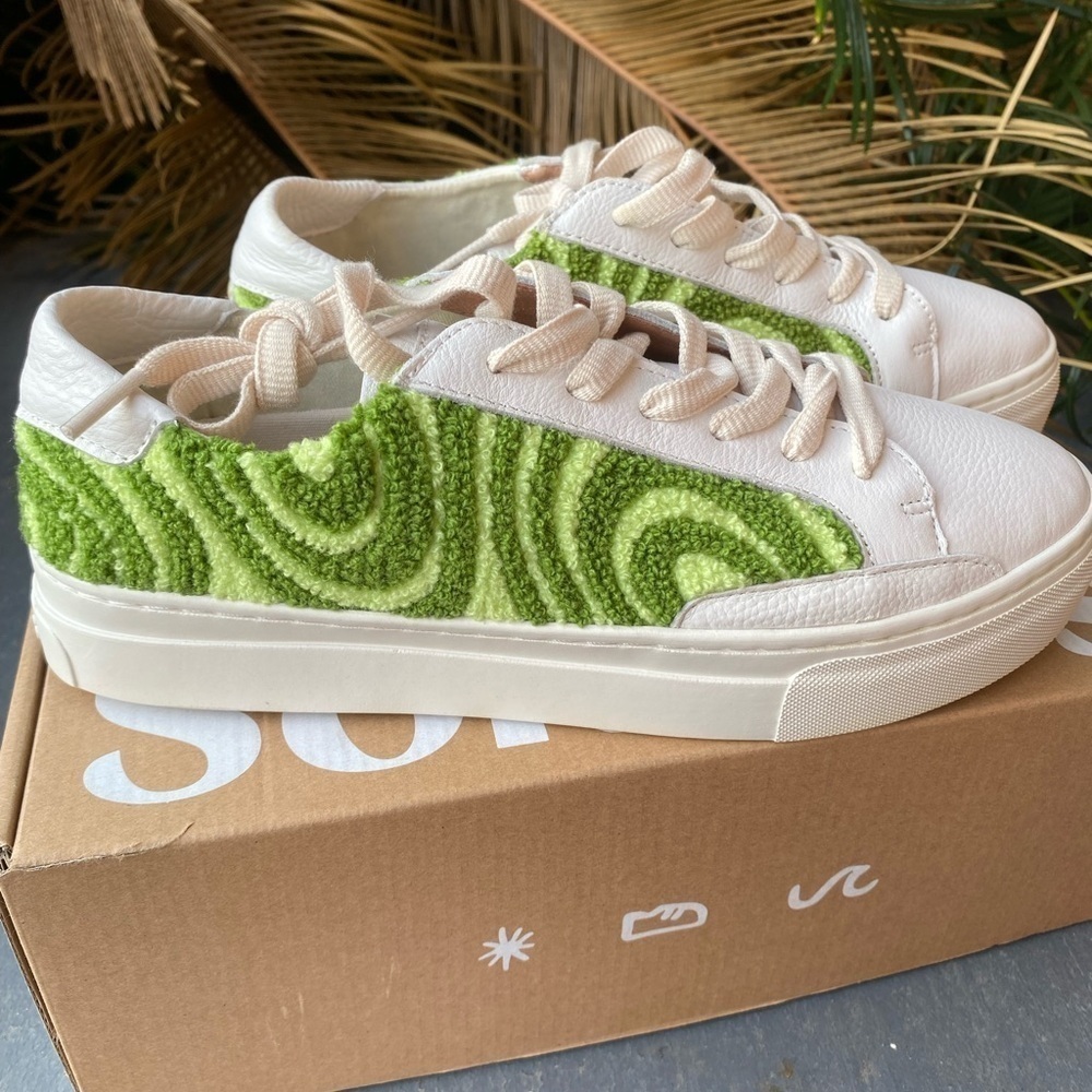 SOLUDOS NWT Ibiza Platform Psychedelic Spiral Green Sneaker in Women’s size 8.5 - Picture 3 of 12